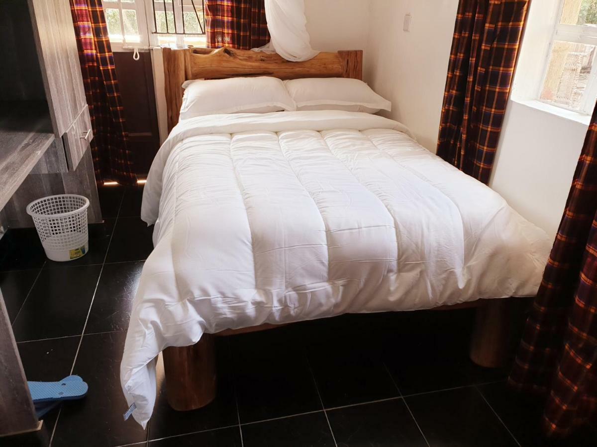 Merinja Guest House Naivasha Exterior photo